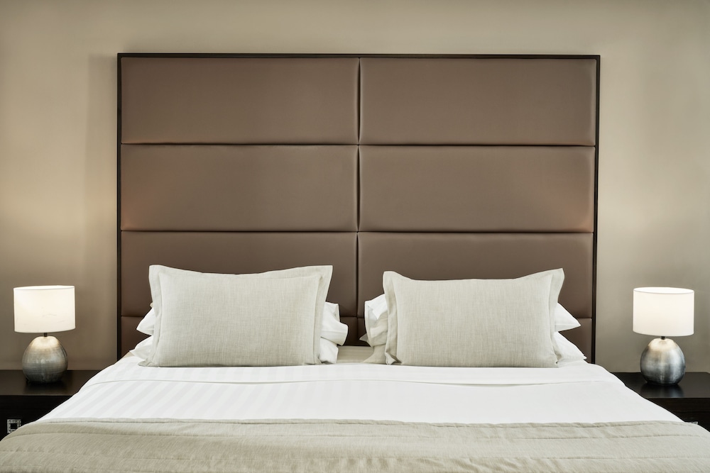 Deluxe Room - Photo 4