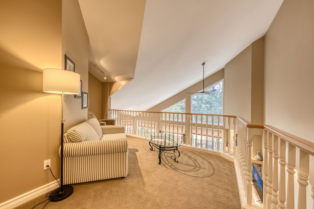 Premium Townhome, 4 Bedrooms (602 Phase2) photo 1