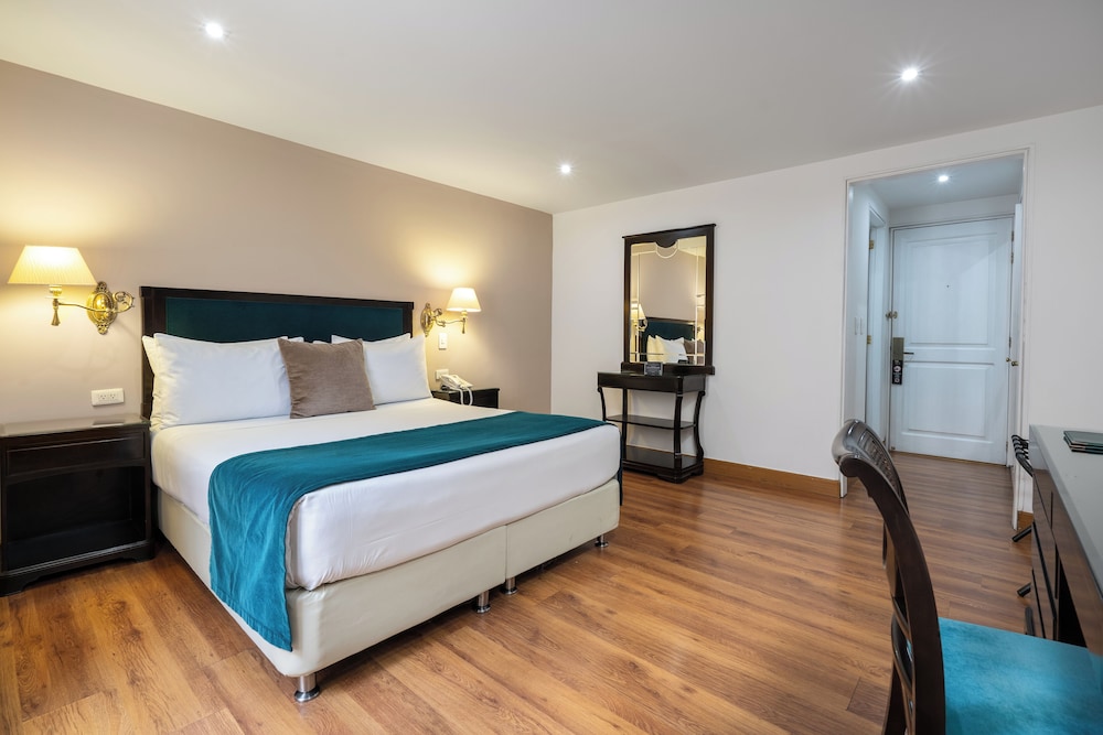 Superior Room, 1 Queen Bed - Photo 1