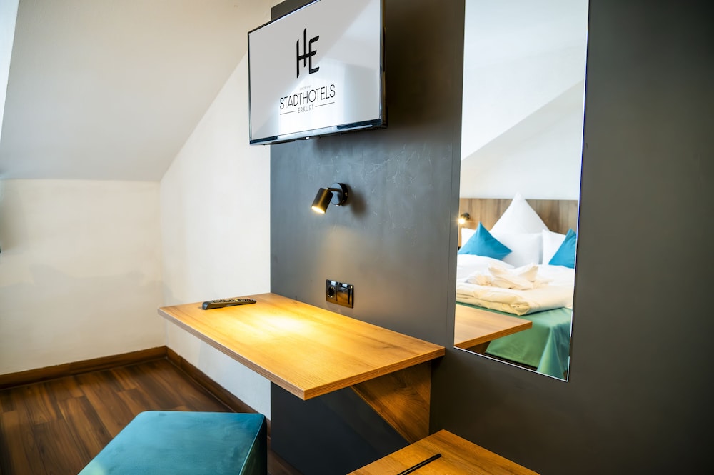 Deluxe Twin Room photo 3
