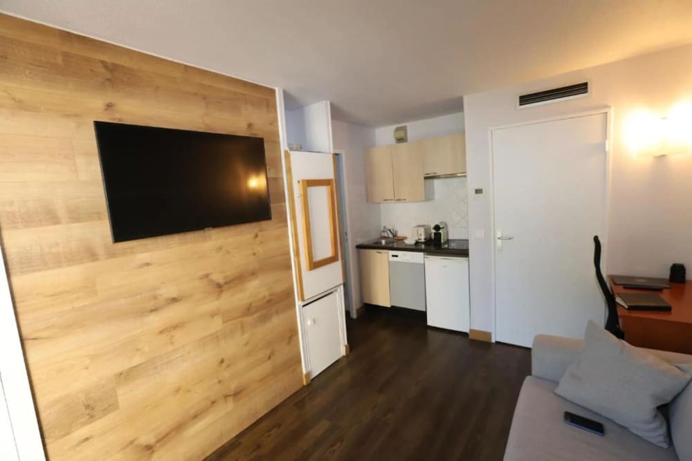 Comfort Apartment photo 3