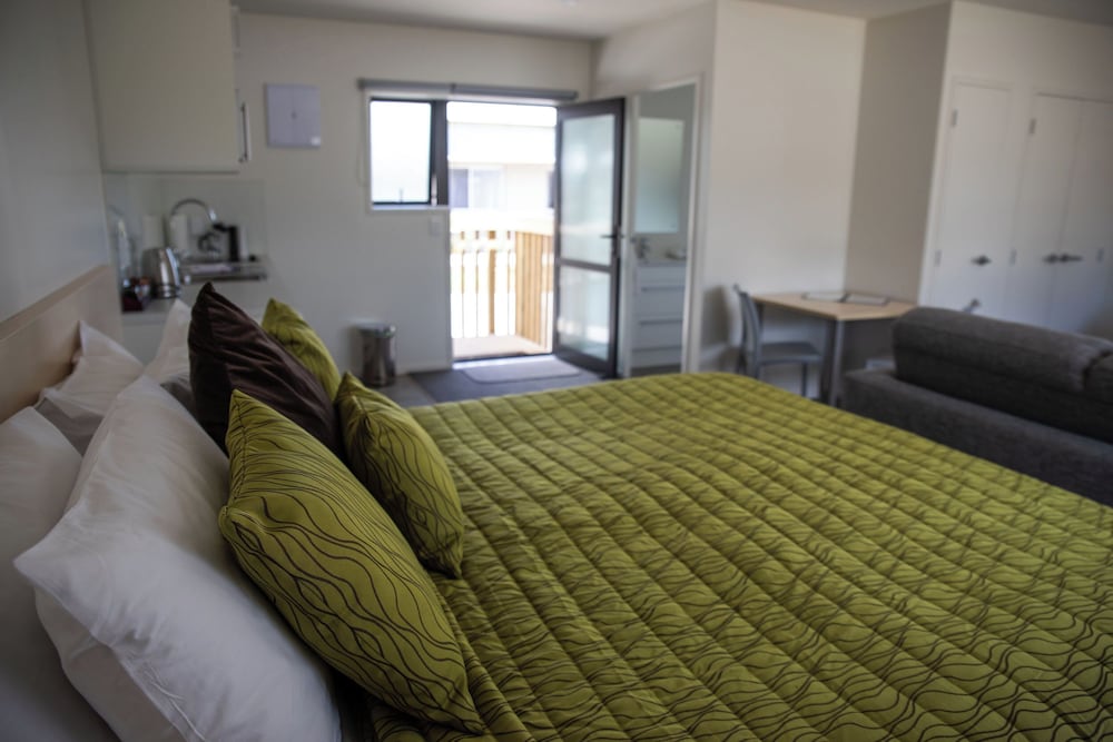 Superior Deluxe Studio, Non Smoking, Kitchenette (Deluxe Studio Unit) photo 1