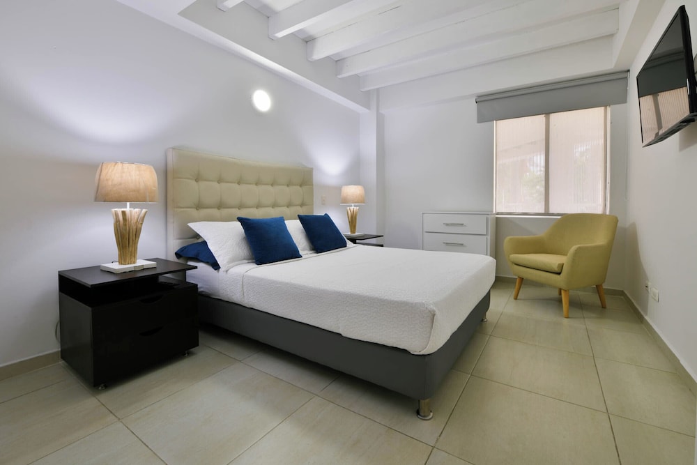 Family Apartment, 2 Bedrooms (303)