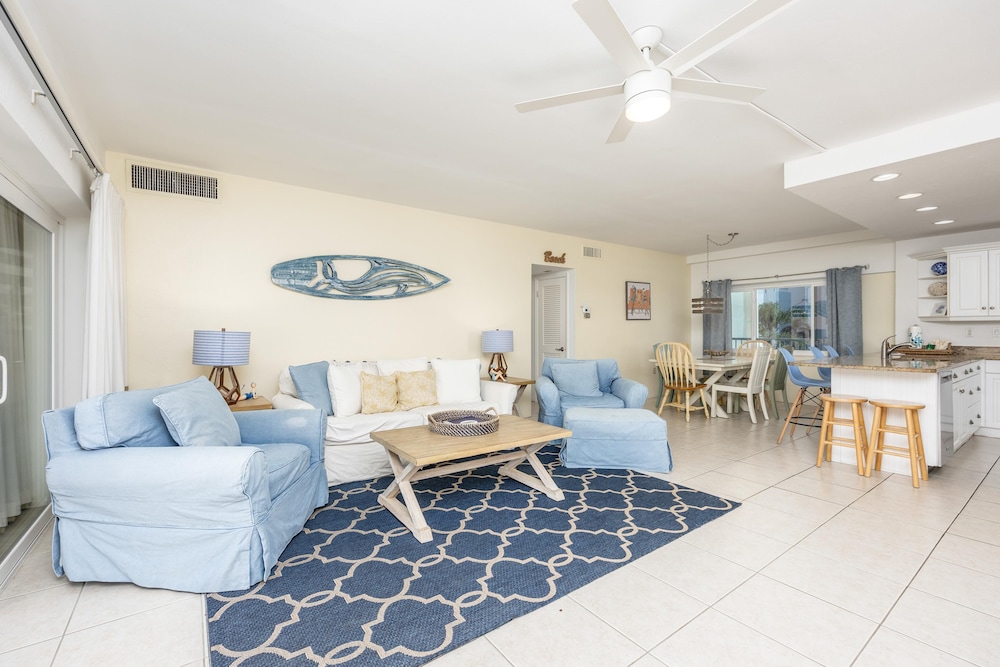Condo, Multiple Beds (Jamaica Royale Beach View Tower - T32) photo 3