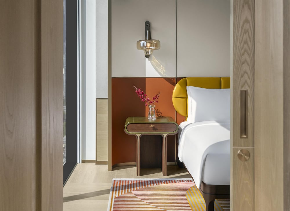 Suite, 1 King Bed (Andaz) photo 3