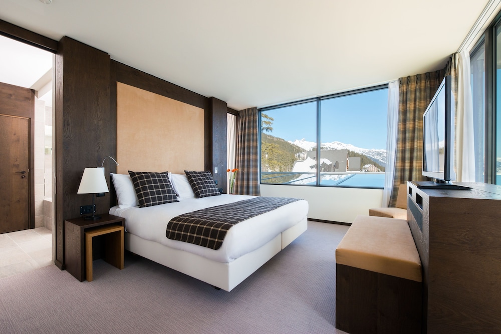 Ambassador Suite - Photo 2