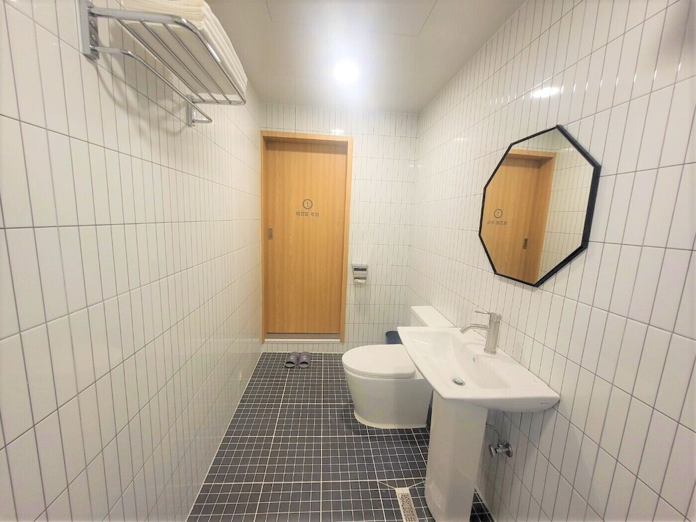 Premium Double Room - Photo 6
