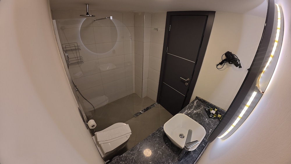 Standard Triple Room photo 2