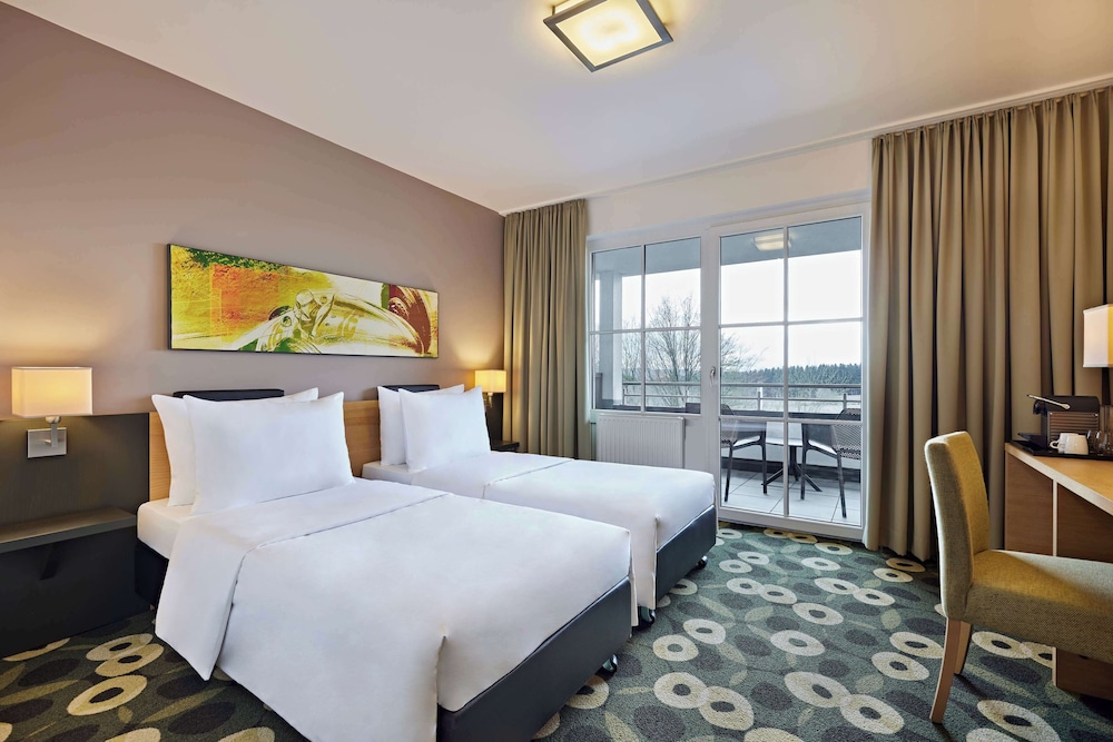 Room, 2 Twin Beds, Balcony
