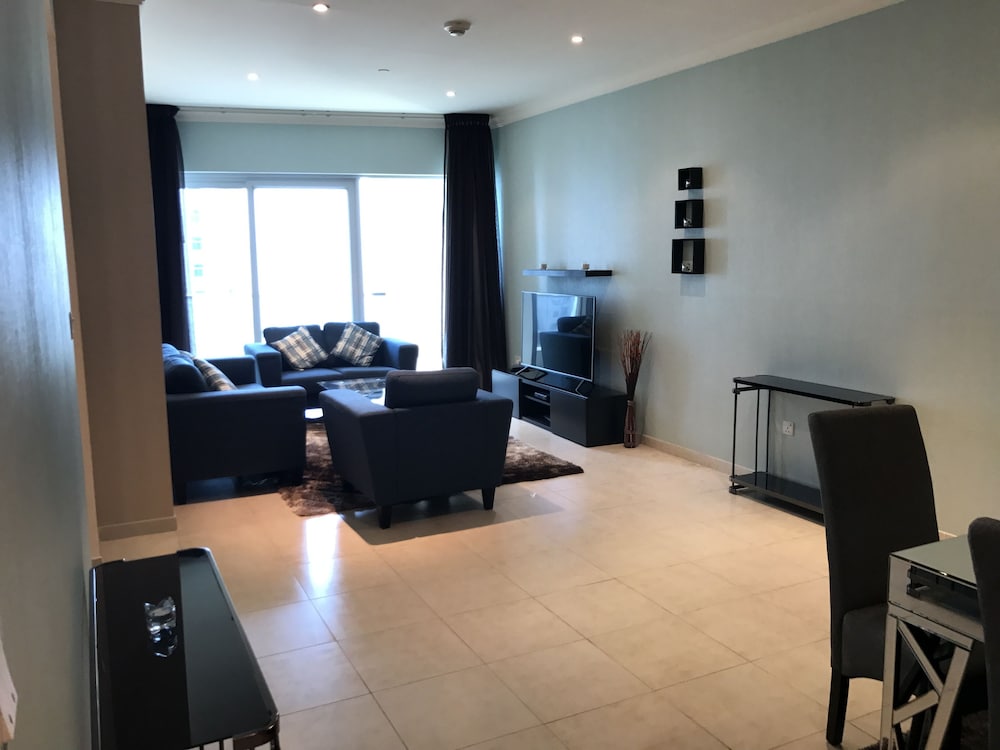 Deluxe Apartment, 4 Bedrooms, Sea View photo 1