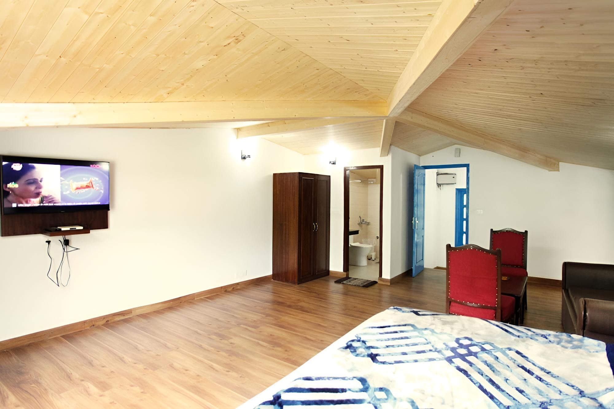 Executive Room photo 2