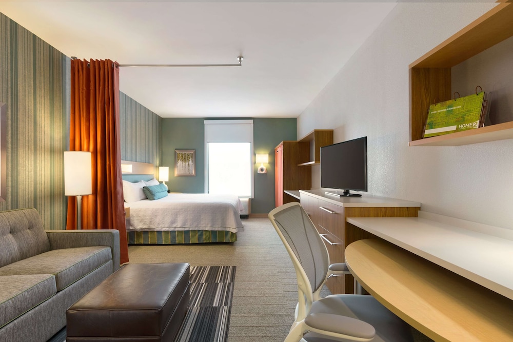 Studio, 1 King Bed, Accessible, Bathtub (Mobility & Hearing)