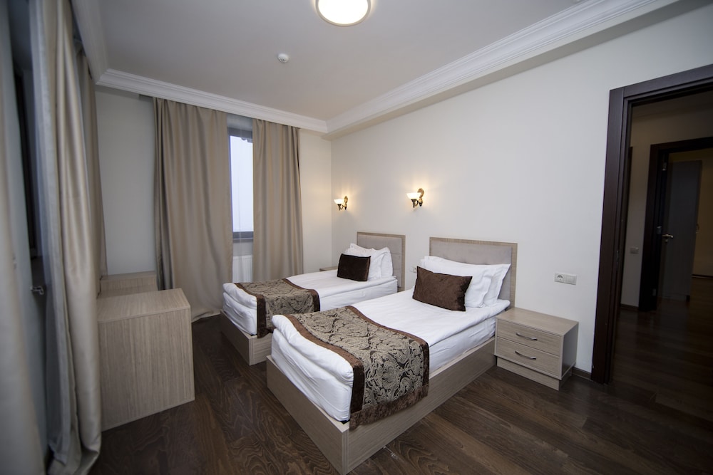 Villa, 3 Bedrooms, Terrace photo 2