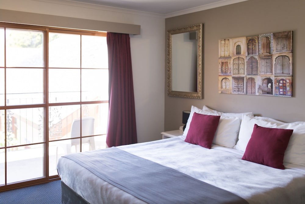 Family Adjoining Hotel Suite