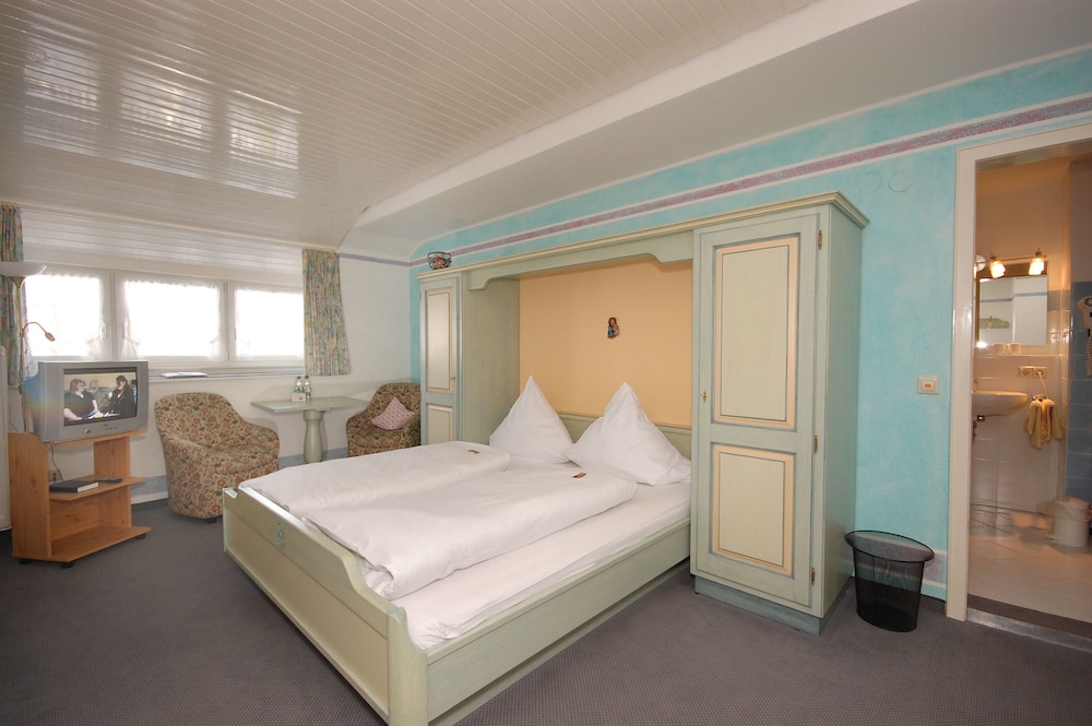 Double Room, Balcony - Photo 7