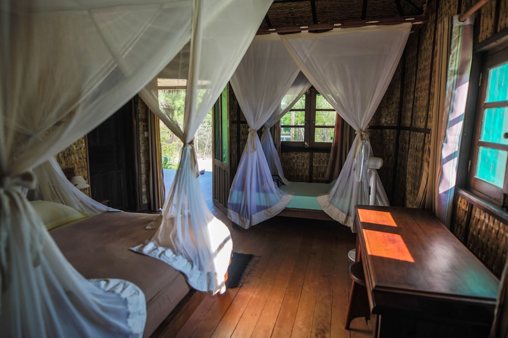 Family Bungalow, Multiple Beds, Non Smoking photo 2