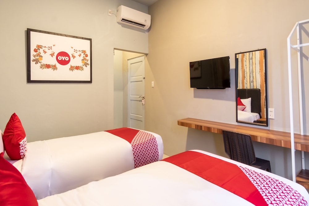 Deluxe Twin Room - Photo 3