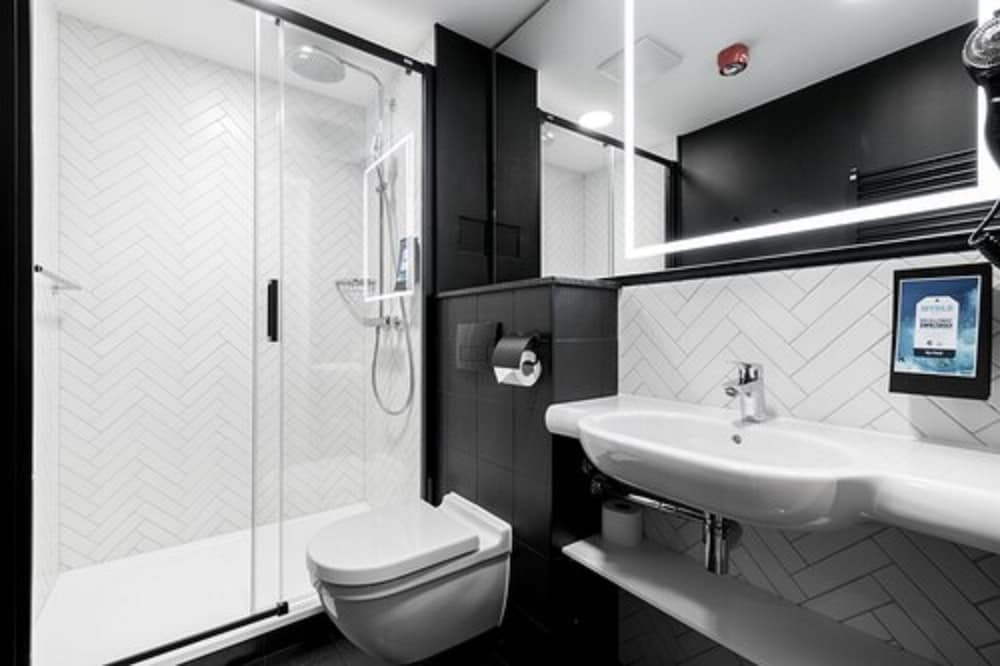 Standard Room, 1 Double Bed - Photo 12