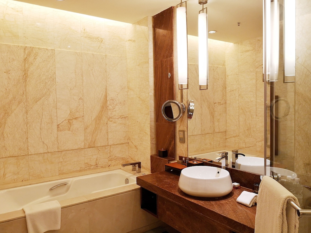 Club Suite, 2 Double Beds - Photo 4