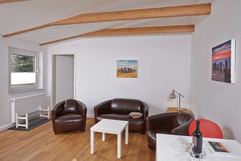 House (A) photo 3