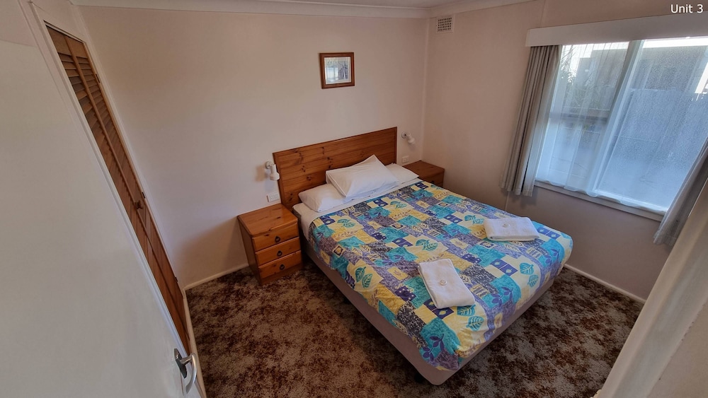 Standard Room, Two Bedroom, Kitchen (Unit 3)
