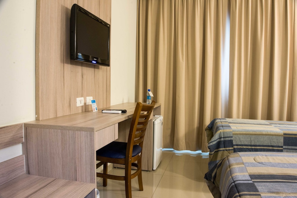 Deluxe Twin Room, 2 Twin Beds photo 2