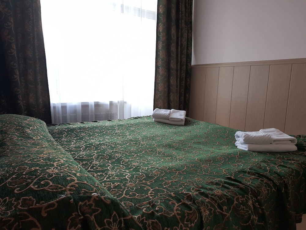 Luxury Suite, 1 Bedroom, Pool Access photo 2