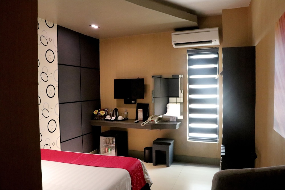 Superior Room, 1 Queen Bed photo 3