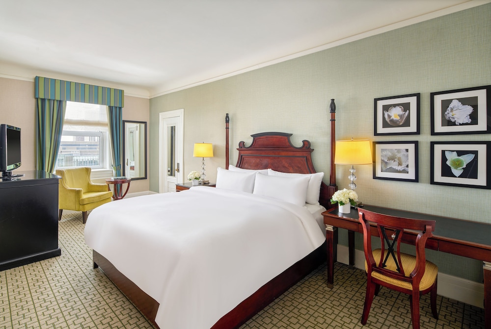 Fairmont, Room, 1 King Bed - Photo 4