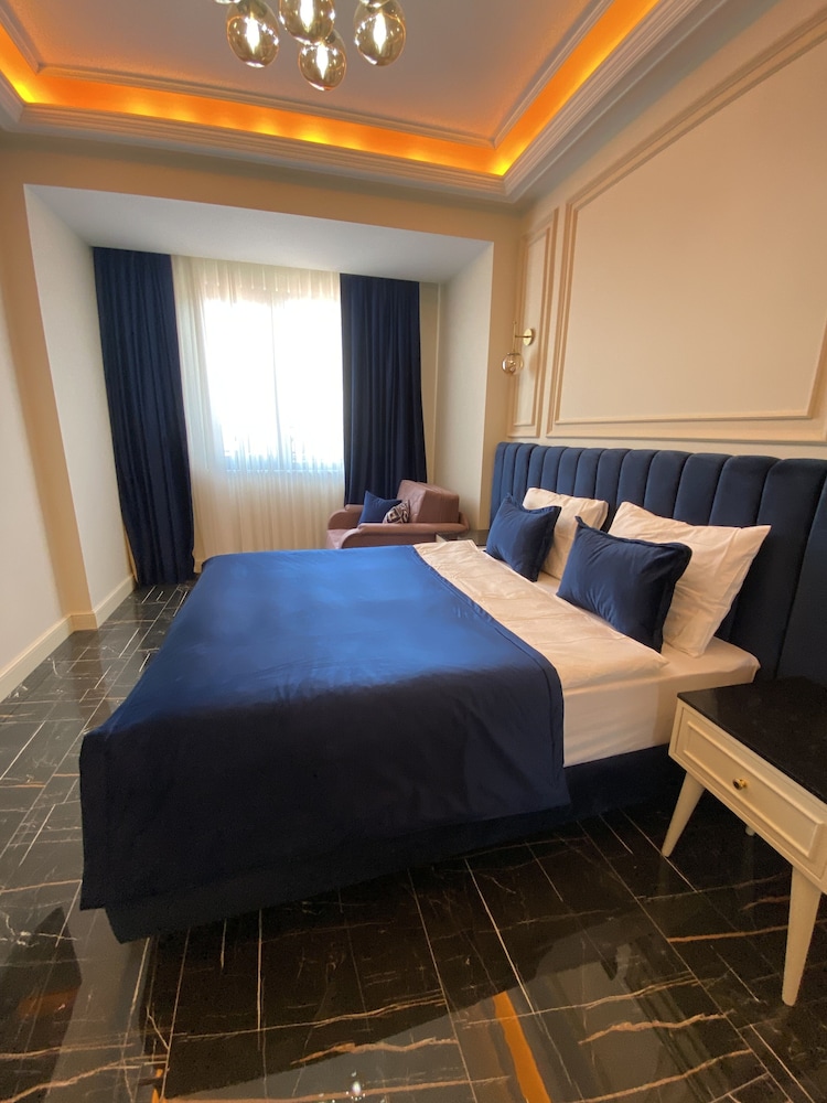 Executive Suite with Two Bedroom photo 1