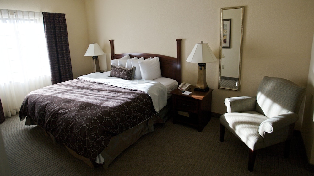 Suite, 1 King Bed, Accessible (Comm, Mobil Access) - Photo 2