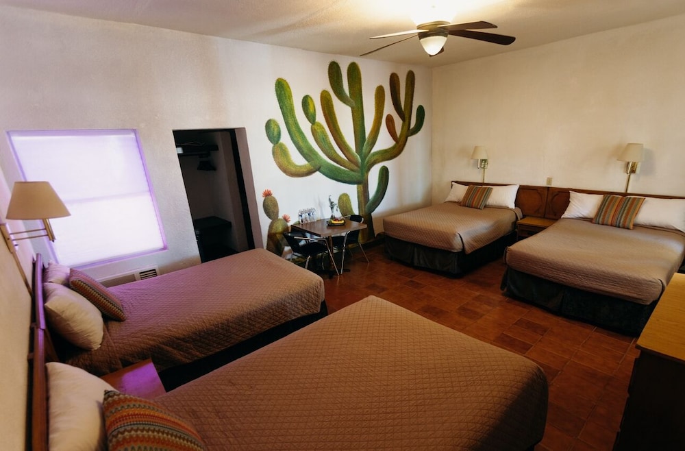 Classic Quadruple Room, Multiple Bedrooms photo 1