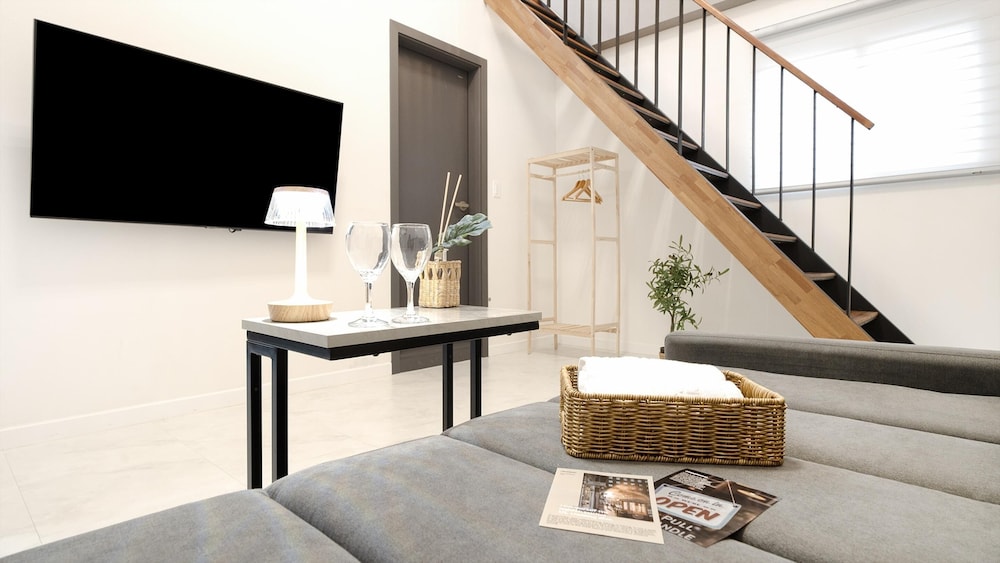 Basic Room, 1 Bedroom (Suite Room 307) - Photo 8