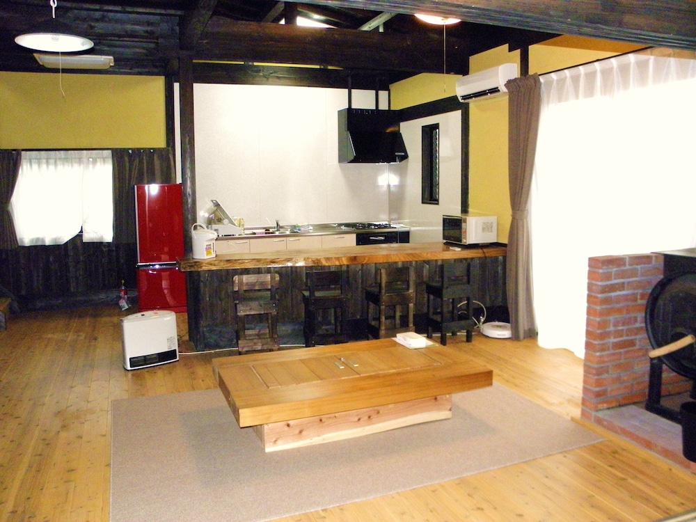 Traditional House (II)