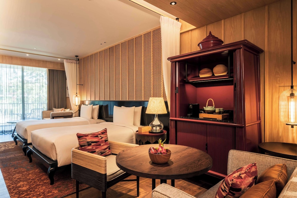 Room, 2 Twin Beds, Pool View - Photo 1