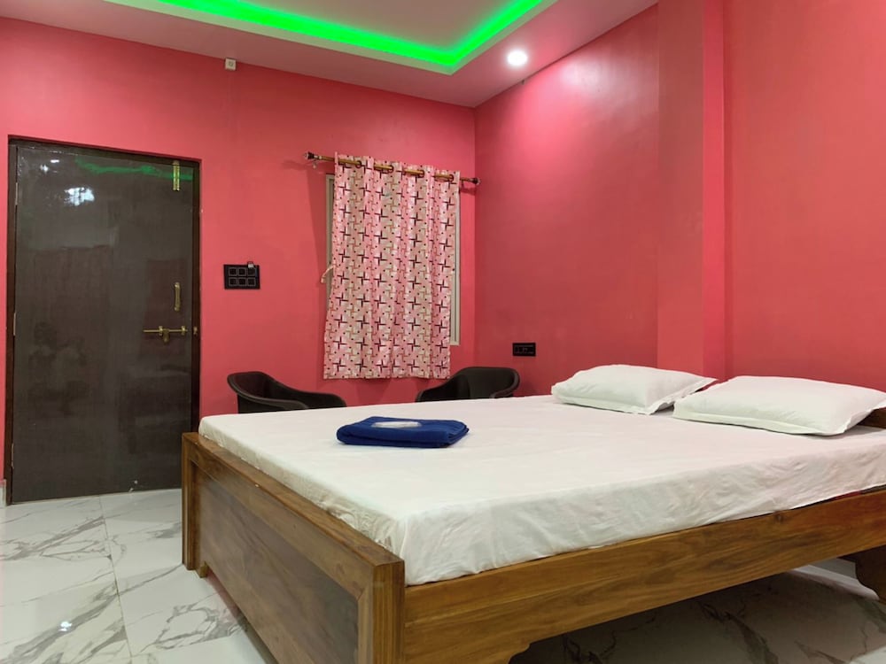 Deluxe Double Room - Photo 8