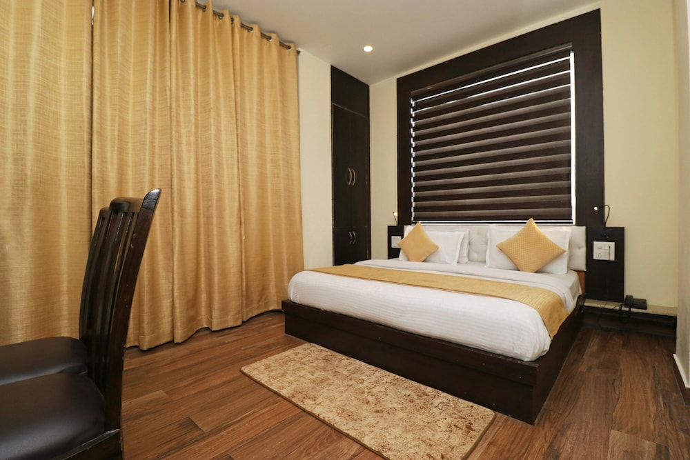 Super Deluxe with Balcony and Ac
