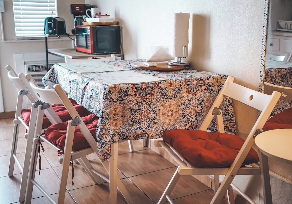 Apartment (1 Bedroom)
