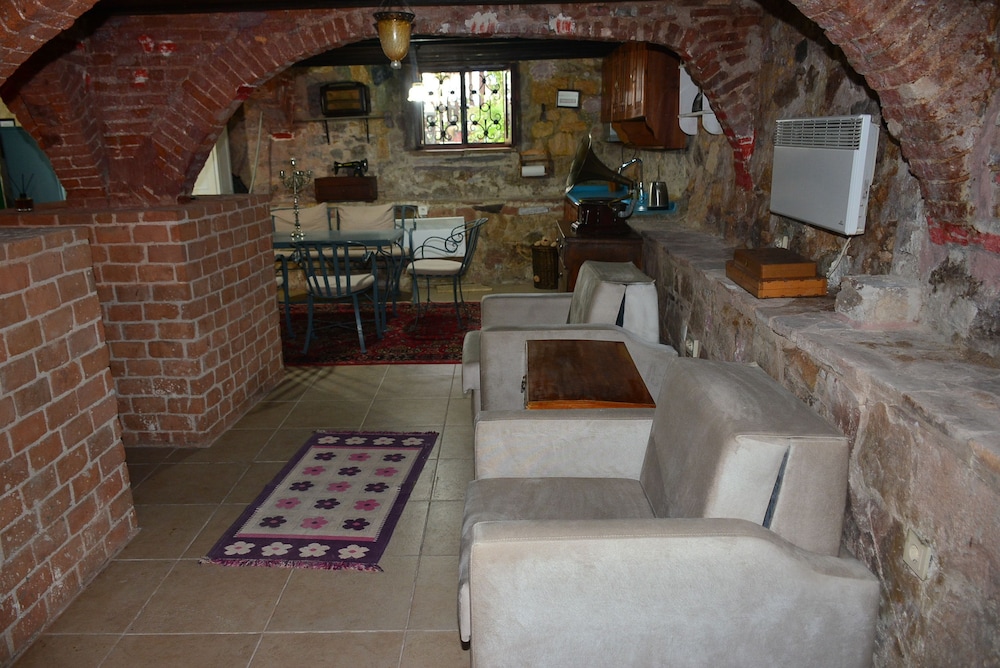 Family Room, 2 Bedrooms (Basement) photo 1