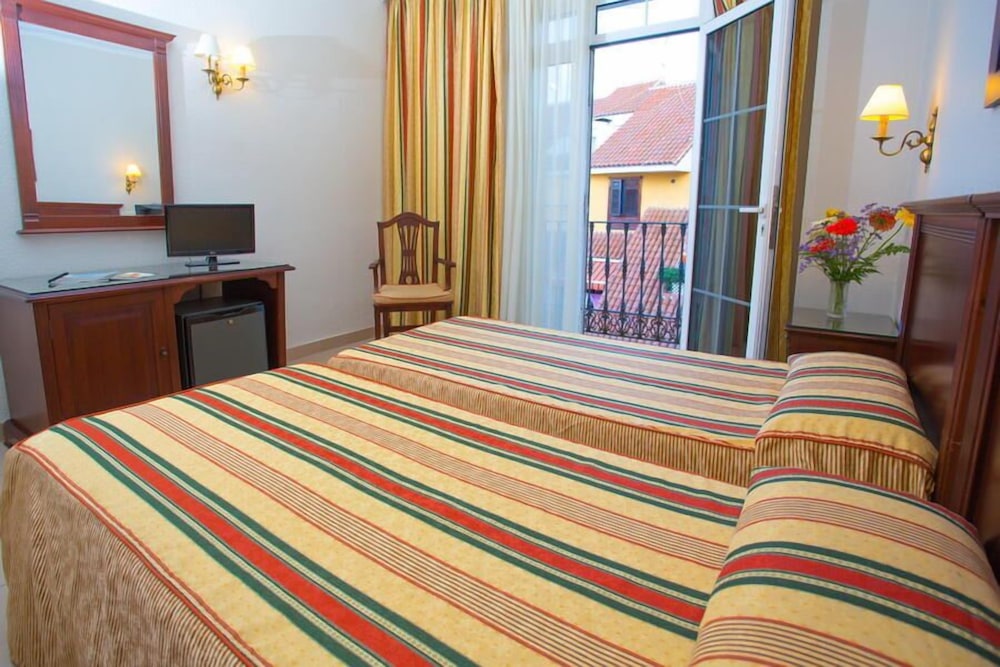 Double room with french balcony - Photo 11