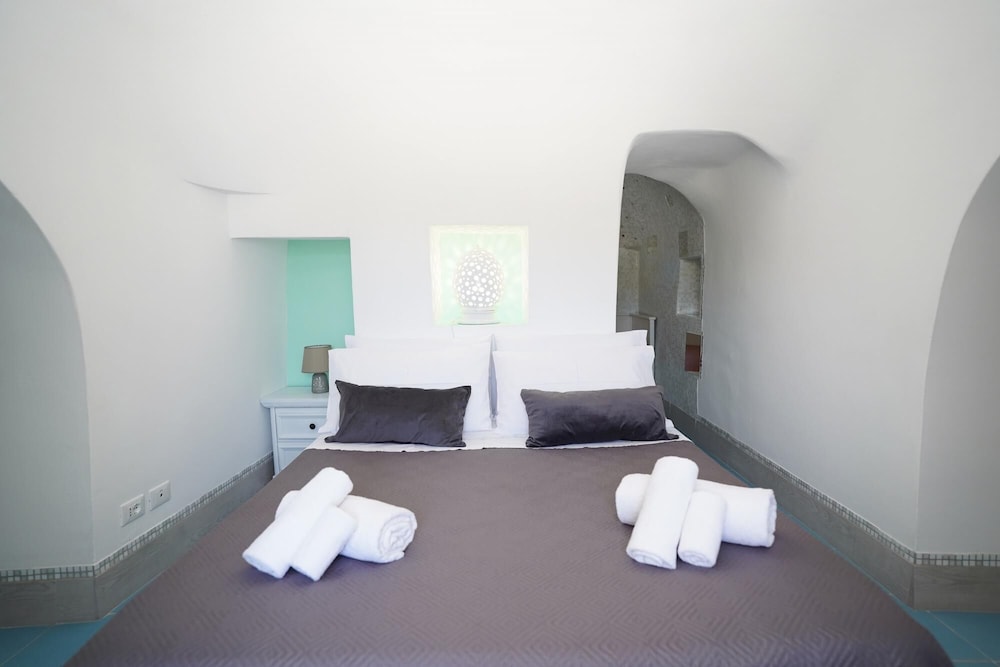 Villa photo 1
