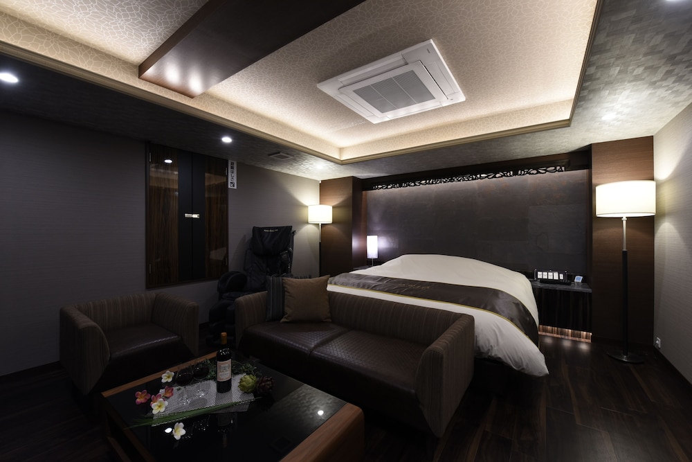 Queen Room photo 3