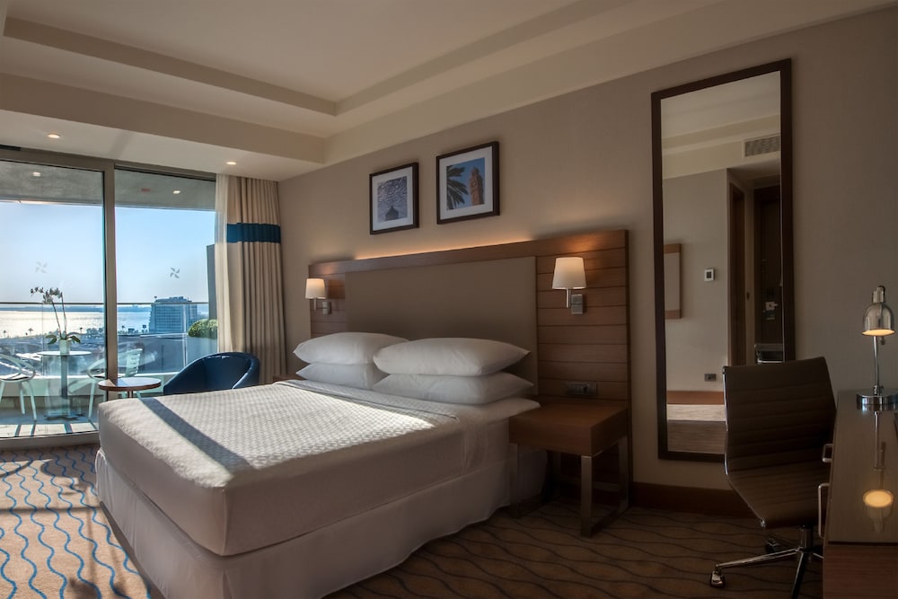 Room, 1 King Bed, Balcony, Sea View