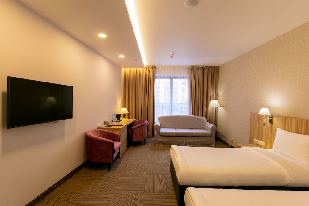 Superior Double or Twin Room photo 3