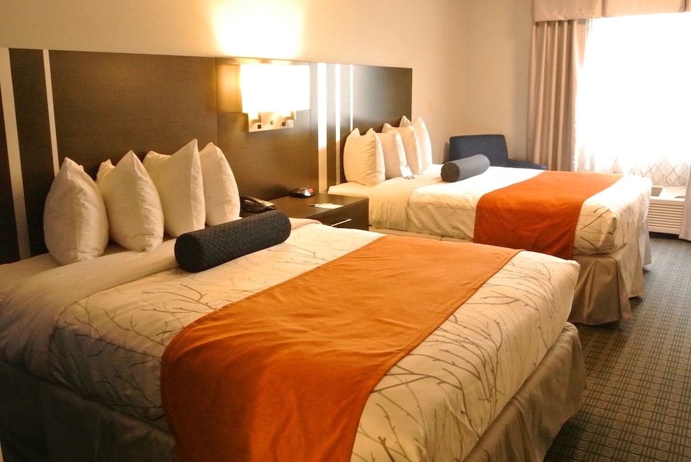 Premium Room, 2 Queen Beds - Photo 4