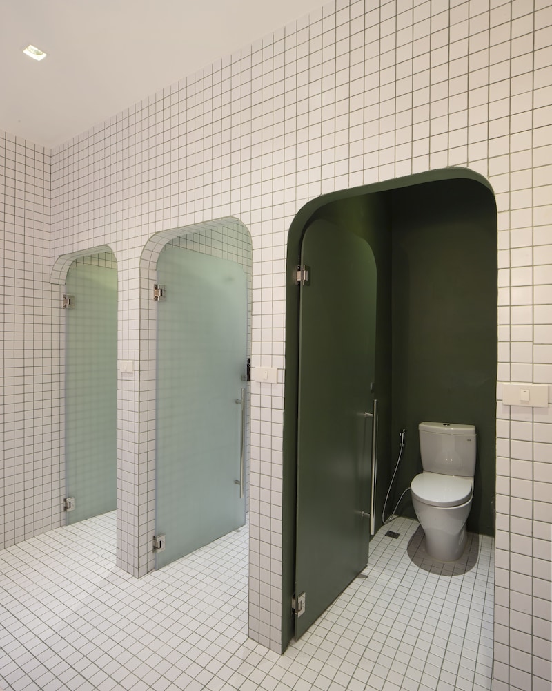 Standard Triple Room with Shared Bathroom photo 3