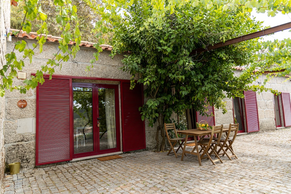 Traditional House photo 3