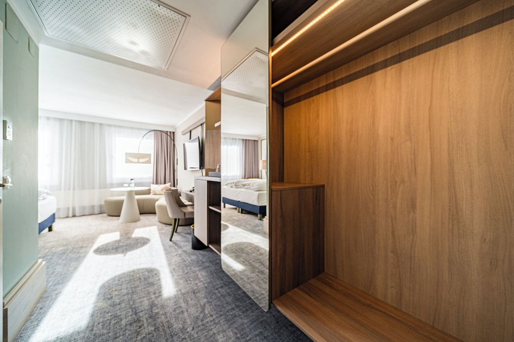 Standard Room, 1 Double Bed (Bath/Shower Combo)