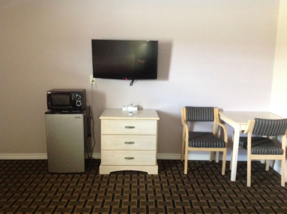 Standard Room, 2 Double Beds photo 3