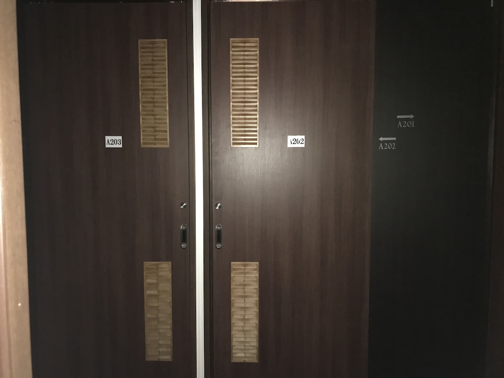 Capsule Room (Men Only) Lower Row photo 1